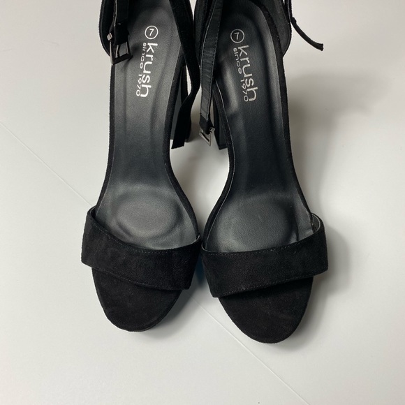 Black heels size 9 - Picture 6 of 7